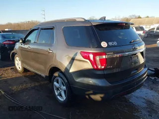 2016 Ford Explorer XLT with VIN 1FM5K8D81GGB38383, listed as a IAAI auction lot 41208566 with 42,752 mi miles and . Bid and sale history available at carsss.com. Image 3.