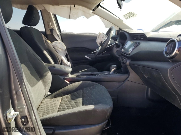 2021 Nissan Kicks SV with VIN 3N1CP5CV7ML471376, listed as a Copart auction lot 49204245 with 81,118 mi miles and Salvage Title. Bid and sale history available at carsss.com. Image 7.