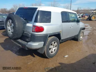 2008 Toyota FJ Cruiser with VIN JTEBU11F880101512, listed as a IAAI auction lot 41663886 with 155,041 mi miles. Bid and sale history available at carsss.com. Image 4.