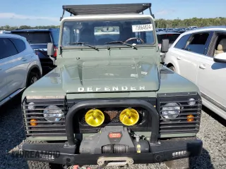 1992 Land Rover Defender with VIN SALLDVAF8JA917701, listed as a Copart auction lot 73864824 with 4,284 mi miles and Salvage title. Bid and sale history available at DreamBid. Image 5.