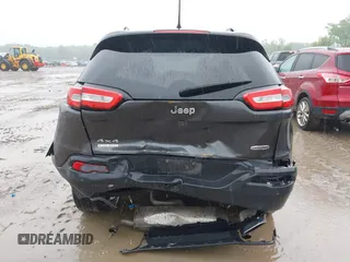 2016 Jeep Cherokee Latitude z VIN 1C4PJMCS3GW242644, wystawiony jako IAAI lot #42491524 z przebiegiem 77 784 mil mil oraz . Historia ofert i sprzedaży dostępna na DreamBid. Obrazek 15.
