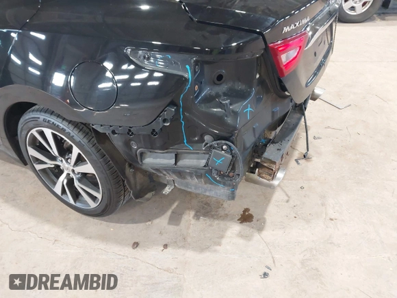 2017 Nissan Maxima SV with VIN 1N4AA6AP7HC405028, listed as a IAAI auction lot 41358504 with 92,231 mi miles. Bid and sale history available at carsss.com. Image 18.