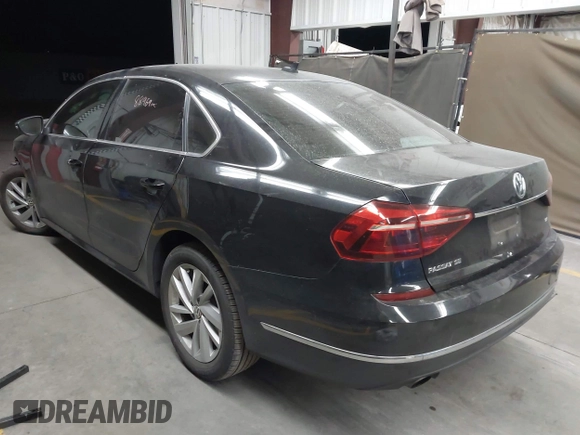 2018 Volkswagen Passat SE z VIN 1VWBA7A34JC016240, wystawiony jako IAAI lot #42339094 z przebiegiem 88 969 mil mil oraz . Historia ofert i sprzedaży dostępna na DreamBid. Obrazek 3.