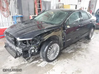 2013 Ford Fusion Titanium Hybrid with VIN 3FA6P0RU4DR281789, listed as a IAAI auction lot 41909115 with 161,008 mi miles. Bid and sale history available at carsss.com. Image 18.
