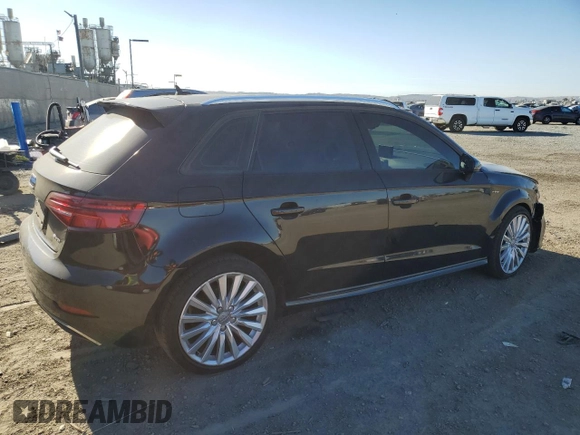 2017 Audi A3 e-tron Sportback Premium z VIN WAUUPBFF5HA036628, wystawiony jako Copart lot #88104335 z przebiegiem 78 806 mil mil oraz Szkoda całkowita • Salvage title. Historia ofert i sprzedaży dostępna na DreamBid. Obrazek 3.