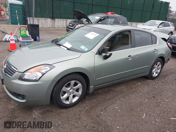 2008 Nissan Altima 2.5 SL with VIN 1N4AL21E38N420437, listed as a IAAI auction lot 42085754 with 80,912 mi miles. Bid and sale history available at carsss.com. Image 2.