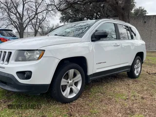 2016 Jeep Compass Sport with VIN 1C4NJCBA3GD568160, listed as a Copart auction lot 44409505 with 174,612 mi miles and Clean title. Bid and sale history available at DreamBid. Image 2.
