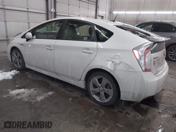 2013 Toyota Prius One with VIN JTDKN3DU5D5609960, listed as a IAAI auction lot 41533827 with 231,754 mi miles. Bid and sale history available at carsss.com. Image 3.