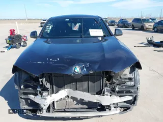 2021 BMW X4 xDrive30i z VIN 5UX2V1C06M9E42747, wystawiony jako IAAI lot #41661458 z przebiegiem 66 292 mil mil oraz . Historia ofert i sprzedaży dostępna na DreamBid. Obrazek 6.