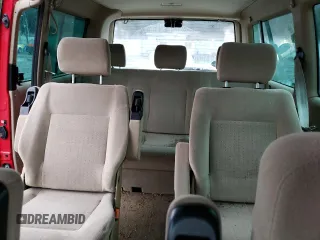 2001 Volkswagen EuroVan с VIN WV2KB47071H157108, выставлен на аукционе Copart как лот 78761524 с пробегом 255 091 миль миль и Списание • Salvage title. История ставок и продаж доступна на DreamBid. Изображение 10.