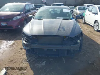 2018 Ford Fusion SE z VIN 3FA6P0HD7JR211569, wystawiony jako IAAI lot #41792146 z przebiegiem 187 505 mil mil oraz . Historia ofert i sprzedaży dostępna na DreamBid. Obrazek 12.