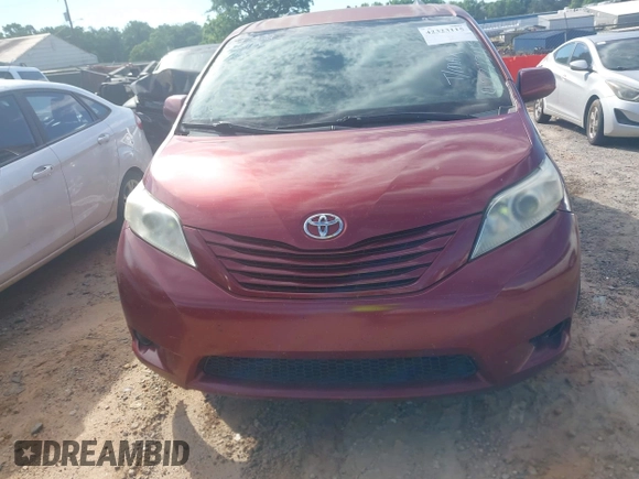 2012 Toyota Sienna LE AAS z VIN 5TDKK3DC7CS209567, wystawiony jako IAAI lot #42323115 z przebiegiem 293 604 mil mil oraz . Historia ofert i sprzedaży dostępna na DreamBid. Obrazek 13.