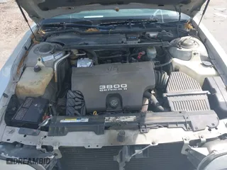 1998 Buick LeSabre Custom with VIN 1G4HP52K1WH412332, listed as a IAAI auction lot 41923320 with 201,306 mi miles. Bid and sale history available at carsss.com. Image 10.