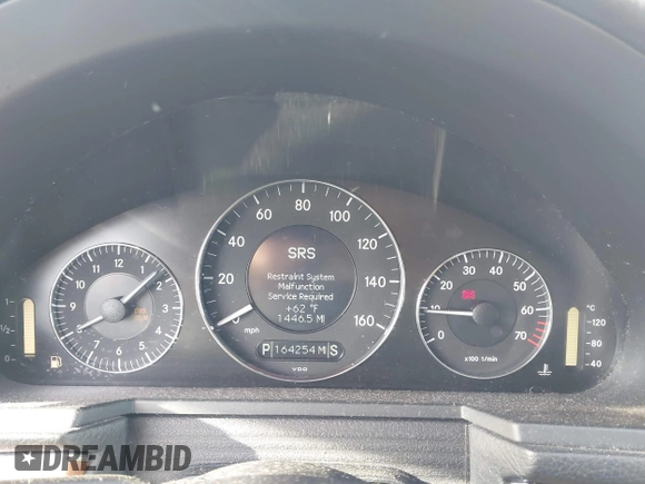 2008 Mercedes-Benz E 350 Luxury with VIN WDBUF87X58B338817, listed as a IAAI auction lot 42092896 with 164,254 mi miles and . Bid and sale history available at carsss.com. Image 7.