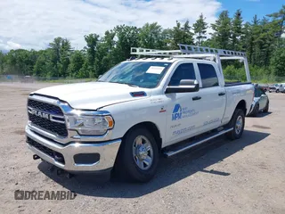 2022 Ram 2500 Tradesman with VIN 3C6UR5CLXNG368285, listed as a IAAI auction lot 39611405 with 25,645 mi miles. Bid and sale history available at carsss.com. Image 12.