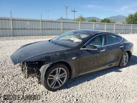 2013 Tesla Model S with VIN 5YJSA1CG7DFP07432, listed as a Copart auction lot 59695375 with 180,037 mi miles and Salvage title. Bid and sale history available at DreamBid. Image 1.