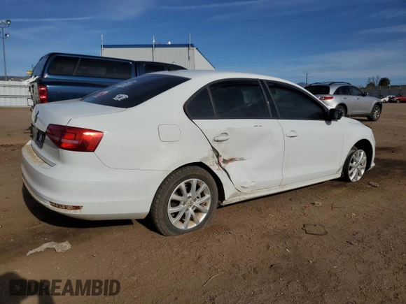 2015 Volkswagen Jetta SE with VIN 3VWD17AJ3FM225739, listed as a Copart auction lot 53985195 with 157,989 mi miles and Salvage title. Bid and sale history available at DreamBid. Image 3.
