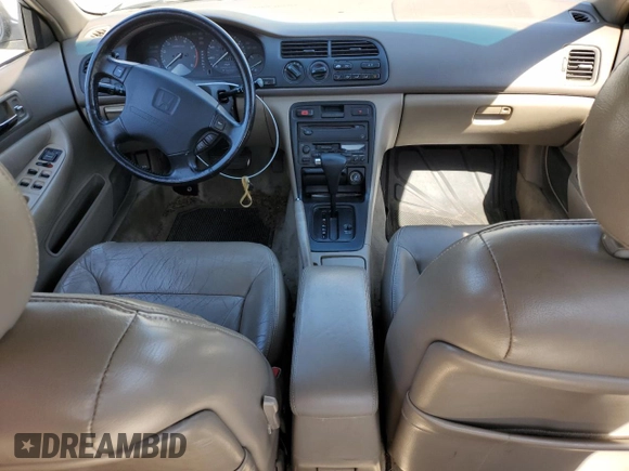 1996 Honda Accord EX with VIN 1HGCD5668TA091433, listed as a Copart auction lot 59375654 with 317,499 mi miles and Clean Title. Bid and sale history available at DreamBid. Image 8.