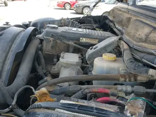 2008 Dodge 2500 SLT z VIN 3D7KS28A68G232708, wystawiony jako IAAI lot #42677024 z przebiegiem 259 748 mil mil oraz . Historia ofert i sprzedaży dostępna na DreamBid. Obrazek 19.