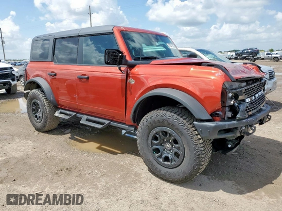 2024 Ford Bronco Wildtrak z VIN 1FMEE2BP4RLB23952, wystawiony jako Copart lot #61547765 z przebiegiem 12 180 mil mil oraz Nie do naprawy • Non repairable. Historia ofert i sprzedaży dostępna na DreamBid. Obrazek 4.