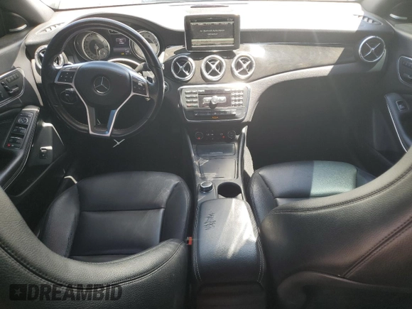 2014 Mercedes-Benz CLA 250 z VIN WDDSJ4EB3EN036255, wystawiony jako Copart lot #58568995 z przebiegiem 113 781 mil mil oraz Szkoda całkowita • Salvage title. Historia ofert i sprzedaży dostępna na DreamBid. Obrazek 8.