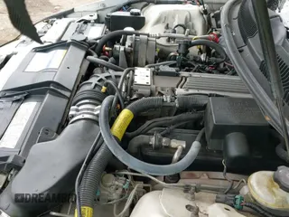 1997 Chevrolet Camaro Z28 z VIN 2G1FP22P1V2106094, wystawiony jako IAAI lot #43145210 z przebiegiem 137 144 mil mil oraz . Historia ofert i sprzedaży dostępna na DreamBid. Obrazek 19.