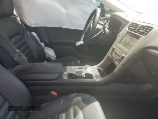 2020 Ford Fusion SEL с VIN 3FA6P0CD4LR148327, выставлен на аукционе Copart как лот 55099855 с пробегом Не указан миль и Списание • Salvage title. История ставок и продаж доступна на DreamBid. Изображение 7.