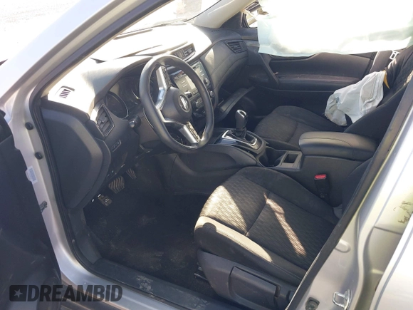 2017 Nissan Rogue SV with VIN KNMAT2MT7HP568955, listed as a IAAI auction lot 41529717 with 1 mi miles. Bid and sale history available at carsss.com. Image 5.