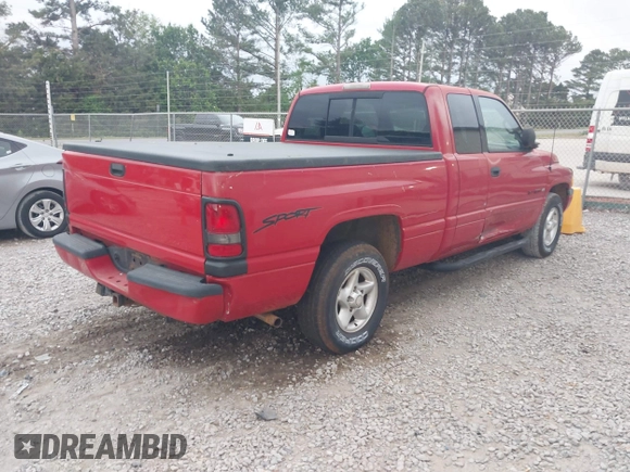 1998 Dodge 1500 z VIN 3B7HC13Y5WG166701, wystawiony jako IAAI lot #42059031 z przebiegiem 218 840 mil mil oraz . Historia ofert i sprzedaży dostępna na DreamBid. Obrazek 4.