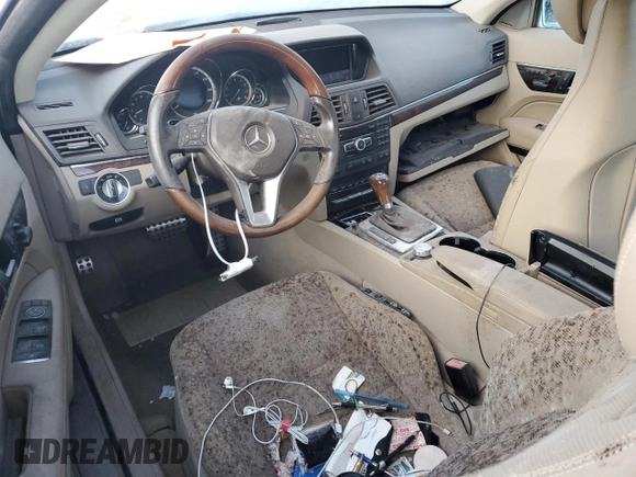 2013 Mercedes-Benz E 550 с VIN WDDKJ7DB2DF209372, выставлен на аукционе Copart как лот 74317084 с пробегом Не указан миль и На запчасти • Non repairable. История ставок и продаж доступна на DreamBid. Изображение 8.