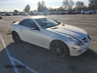 2007 Mercedes-Benz SLK-Class 3.0L with VIN WDBWK54F67F152564, listed as a Copart auction lot 41885365 with 136,566 mi miles and Salvage Title. Bid and sale history available at carsss.com. Image 4.