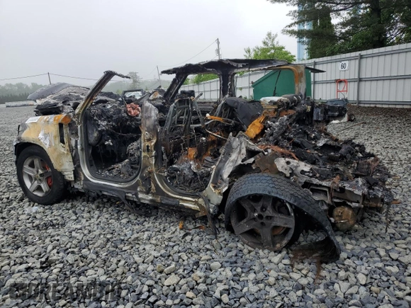 2020 Land Rover Defender X with VIN SALEX7EU4L2022316, listed as a Copart auction lot 57082085 with Not provided miles and Non repairable. Bid and sale history available at DreamBid. Image 2.