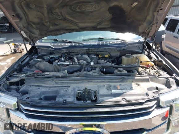 2019 Ford F-250 XL with VIN 1FT7W2BT9KED11352, listed as a IAAI auction lot 42442144 with 123,664 mi miles and . Bid and sale history available at DreamBid. Image 10.