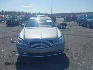 2012 Mercedes-Benz S 550 z VIN WDDNG9EB8CA477487, wystawiony jako IAAI lot #41936591 z przebiegiem 61 182 mil mil oraz . Historia ofert i sprzedaży dostępna na DreamBid. Obrazek 12.