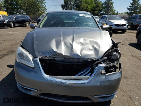 2013 Chrysler 200 LX with VIN 1C3CCBAG0DN724568, listed as a Copart auction lot 61954394 with 103,466 mi miles and Salvage Title. Bid and sale history available at carsss.com. Image 5.
