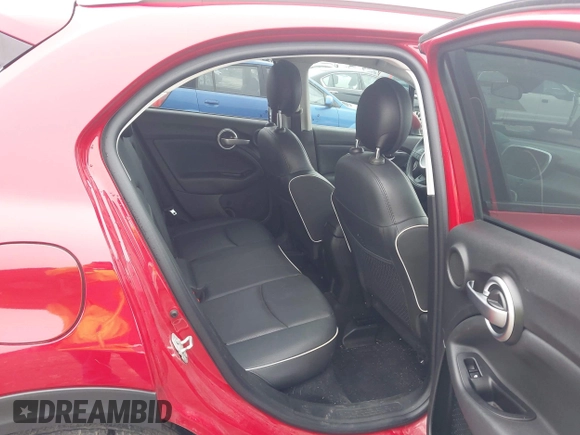 2018 FIAT 500X Trekking z VIN ZFBCFYCB6JP690033, wystawiony jako IAAI lot #41966797 z przebiegiem 129 236 mil mil oraz . Historia ofert i sprzedaży dostępna na DreamBid. Obrazek 8.