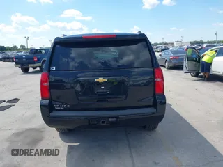 2019 Chevrolet Tahoe LT z VIN 1GNSKBKC1KR200476, wystawiony jako IAAI lot #41897702 z przebiegiem 136 432 mil mil oraz . Historia ofert i sprzedaży dostępna na DreamBid. Obrazek 16.