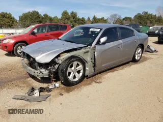 2013 Dodge Charger SE z VIN 2C3CDXBG4DH689616, wystawiony jako Copart lot #52802325 z przebiegiem 91 471 mil mil oraz Szkody całkowita. Historia ofert i sprzedaży dostępna na DreamBid. Obrazek 1.
