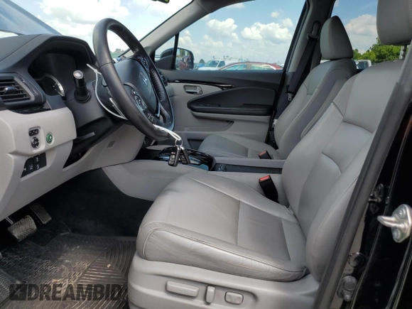 2017 Honda Pilot Touring with VIN 5FNYF6H99HB018503, listed as a Copart auction lot 63087025 with 369,312 mi miles and Clean title. Bid and sale history available at DreamBid. Image 7.