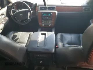 2008 Chevrolet Suburban Commercial with VIN 1GNFC16008R102380, listed as a Copart auction lot 74749604 with 170,711 mi miles and Salvage Title. Bid and sale history available at carsss.com. Image 8.