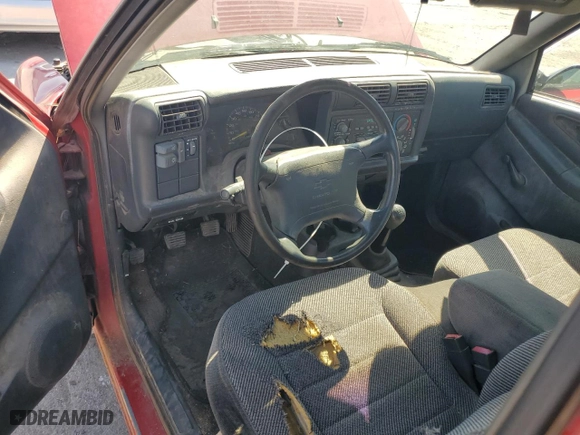 1996 Chevrolet S-10 with VIN 1GCCS1445T8130386, listed as a Copart auction lot 70913594 with 218,265 mi miles and Clean Title. Bid and sale history available at carsss.com. Image 8.