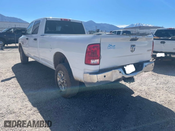 2015 Ram 2500 Tradesman z VIN 3C6TR5HT8FG553456, wystawiony jako Copart lot #56346855 z przebiegiem 257 481 mil mil oraz Czysty tytuł • Clean title. Historia ofert i sprzedaży dostępna na DreamBid. Obrazek 3.