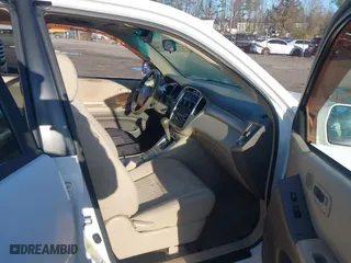 2006 Toyota Highlander w/3rd Row with VIN JTEEP21A660159923, listed as a IAAI auction lot 41861857 with 241,089 mi miles. Bid and sale history available at carsss.com. Image 5.