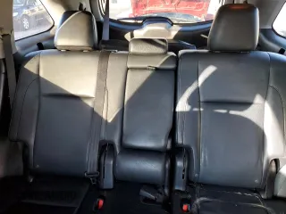 2016 Toyota Highlander XLE z VIN 5TDJKRFH0GS500635, wystawiony jako Copart lot #73833634 z przebiegiem 108 884 mil mil oraz Czysty tytuł • Clean title. Historia ofert i sprzedaży dostępna na DreamBid. Obrazek 10.