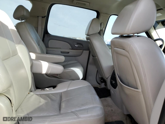 2007 Chevrolet Suburban LS with VIN 3GNFC16087G116204, listed as a Copart auction lot 85556284 with 212,001 mi miles and Salvage Title. Bid and sale history available at carsss.com. Image 11.