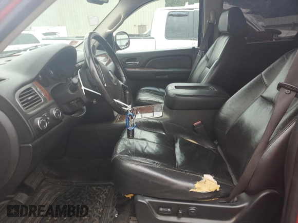 2007 Chevrolet Avalanche LT w/3LT with VIN 3GNFK12387G318625, listed as a Copart auction lot 66687324 with 221,596 mi miles and Salvage Title. Bid and sale history available at carsss.com. Image 7.