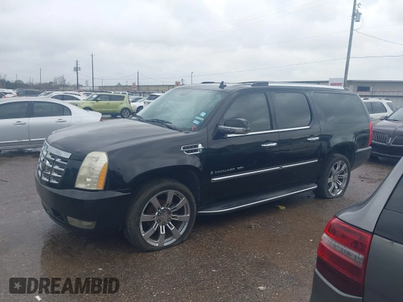 2008 Cadillac Escalade ESV z VIN 1GYFK668X8R271590, wystawiony jako IAAI lot #41562499 z przebiegiem 175 365 mil mil oraz . Historia ofert i sprzedaży dostępna na DreamBid. Obrazek 14.
