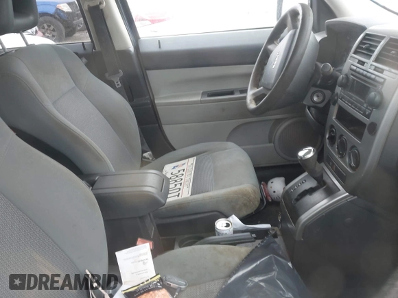 2007 Jeep Patriot Sport with VIN 1J8FT28W67D336432, listed as a IAAI auction lot 41906917 with 186,843 mi miles and . Bid and sale history available at DreamBid. Image 5.