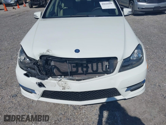 2012 Mercedes-Benz C 300 Sport с VIN WDDGF8BB8CA691471, выставлен на аукционе IAAI как лот 42621659 с пробегом 96 945 миль миль и . История ставок и продаж доступна на DreamBid. Изображение 6.