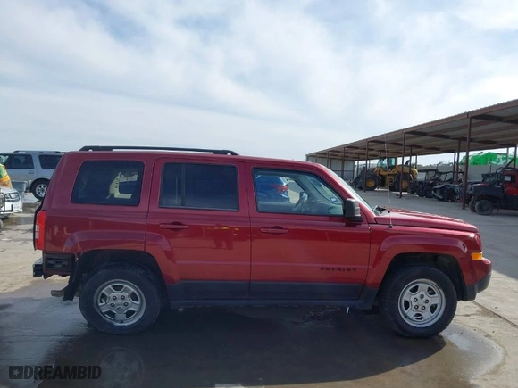 2015 Jeep Patriot Altitude Edition with VIN 1C4NJPBA4FD386943, listed as a IAAI auction lot 41312798 with 55,634 mi miles. Bid and sale history available at carsss.com. Image 13.